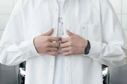 凡客80衬衫的品质如何？（探索凡客80衬衫的设计与质感）